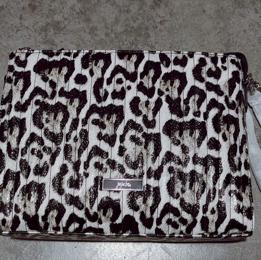 Jujube Day2Night Crossbody, NWOT